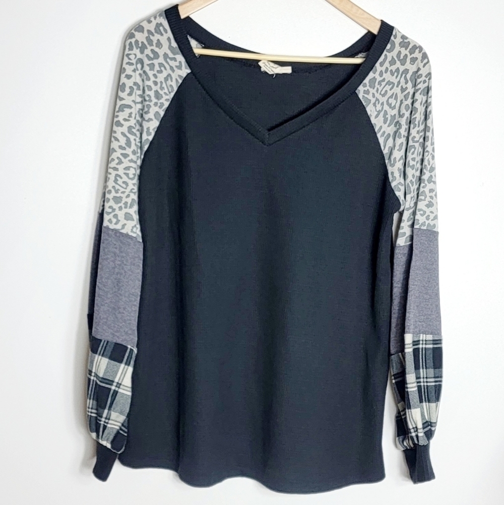 Grace & Emma Waffle Knit Balloon Sleeves Blouse
